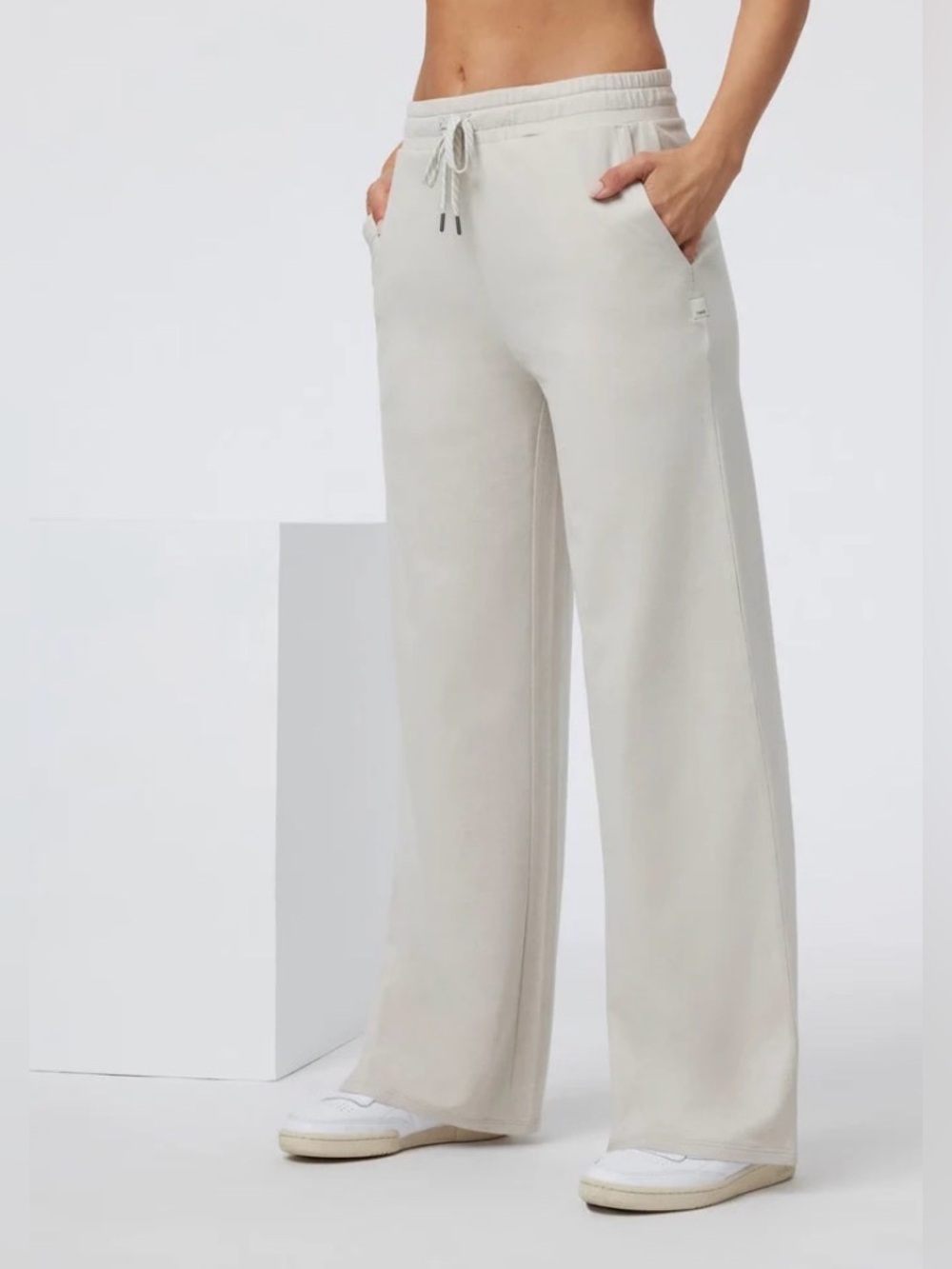 VUORI Halo Essentials Wide Leg Pant
